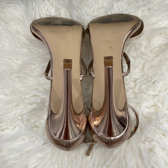 Strappy Rose gold sandal from Steve Madden - Picture 2 of 4
